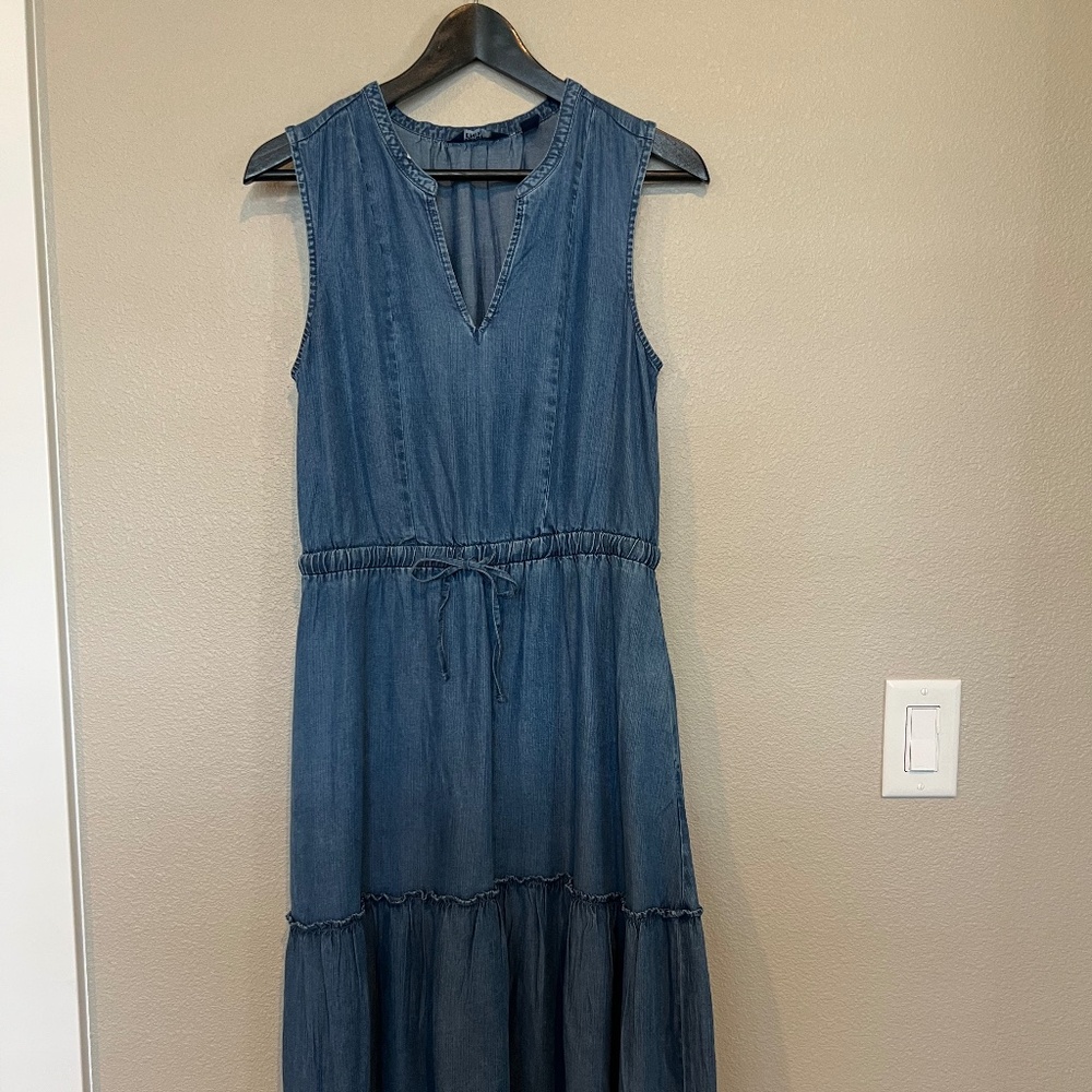 Lands' End Women's Chambray Blue Tiered Midi Dress Size Small - Worn Once